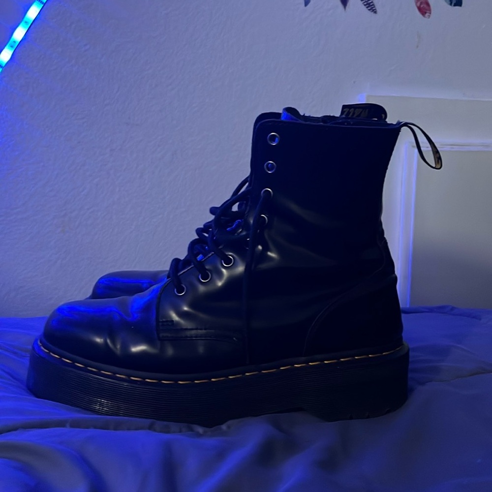 Lightly used Jadon Doc Martens Platforms size 11